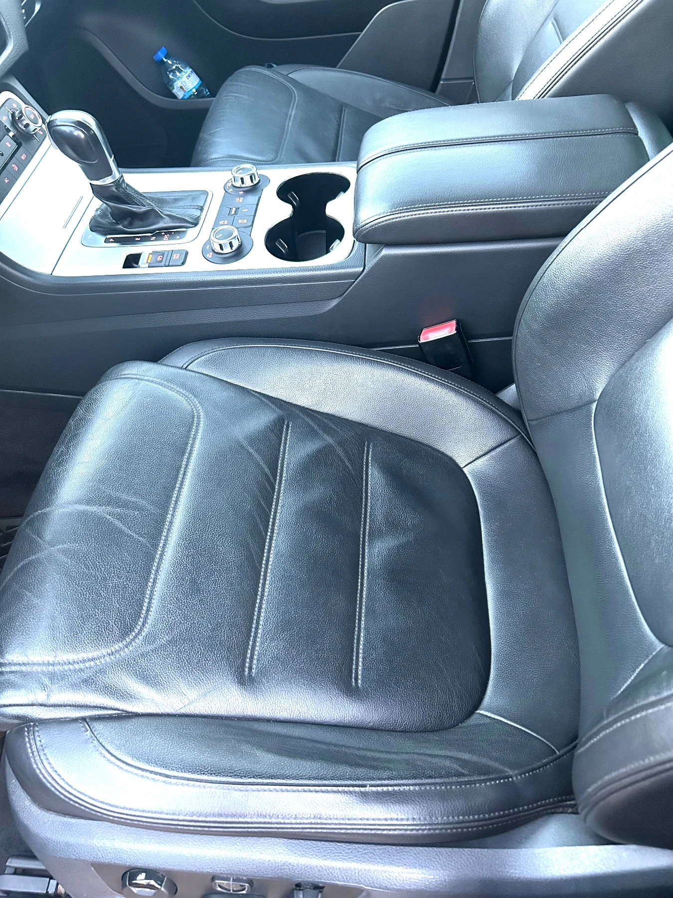 VW Touareg, снимка 8 - Автомобили и джипове - 54584129