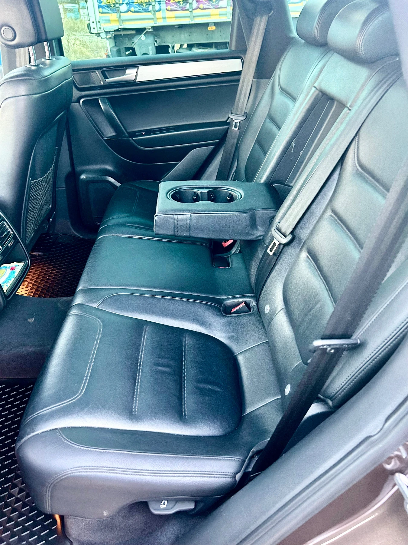 VW Touareg, снимка 10 - Автомобили и джипове - 54584129