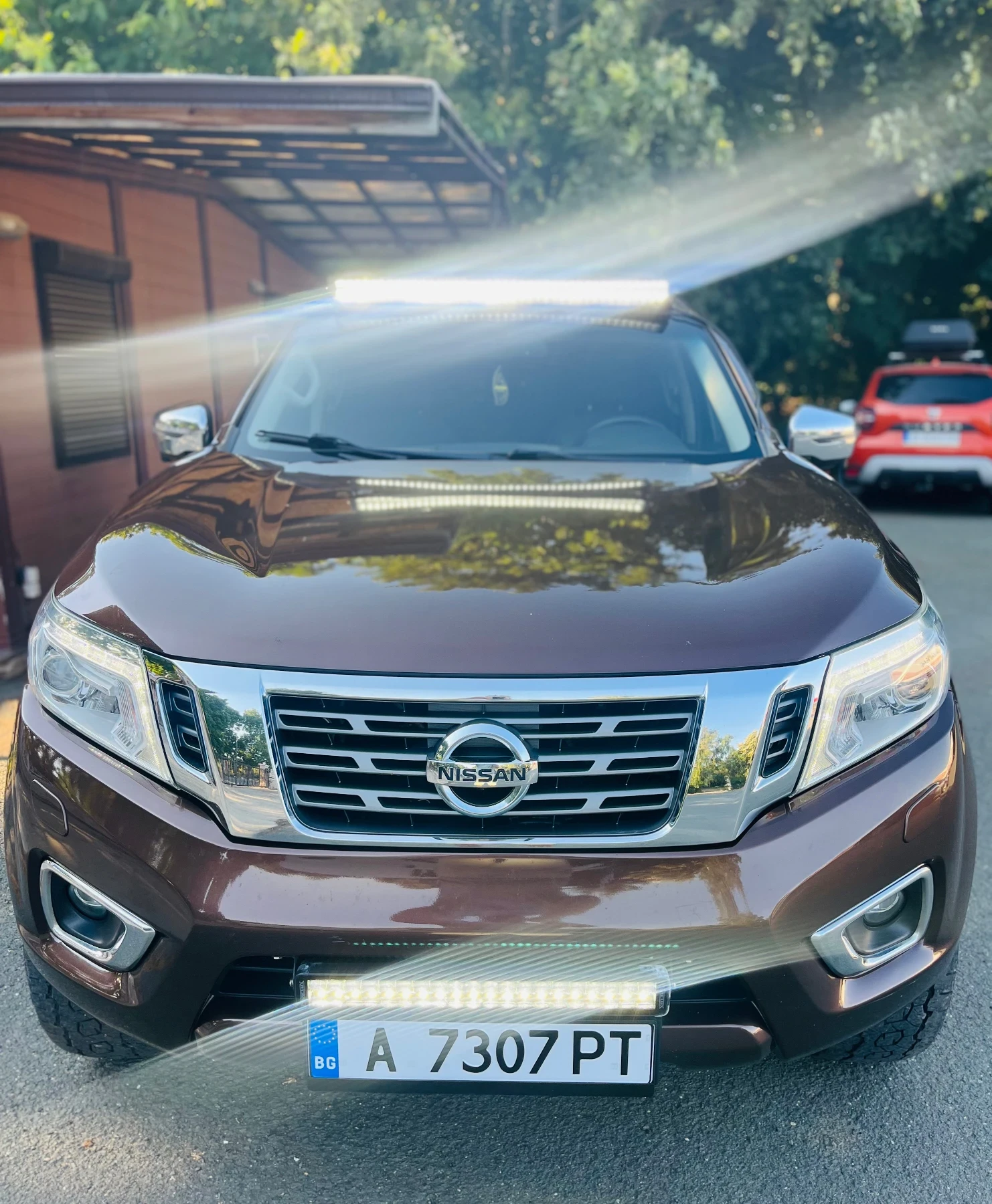 Nissan Navara 2.3 dCi - keyless, 360-kamera, offroad-пакет., снимка 2 - Автомобили и джипове - 55125613