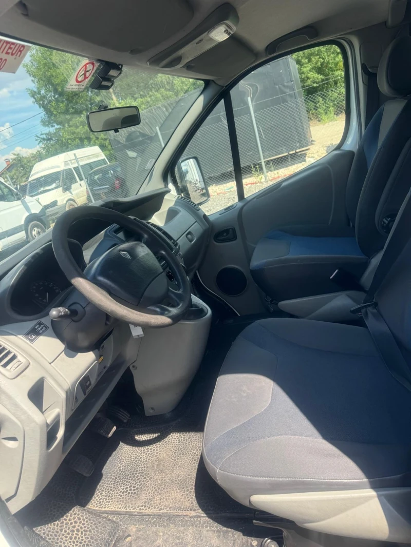 Renault Trafic 2.0 DCI, снимка 8 - Бусове и автобуси - 50938731