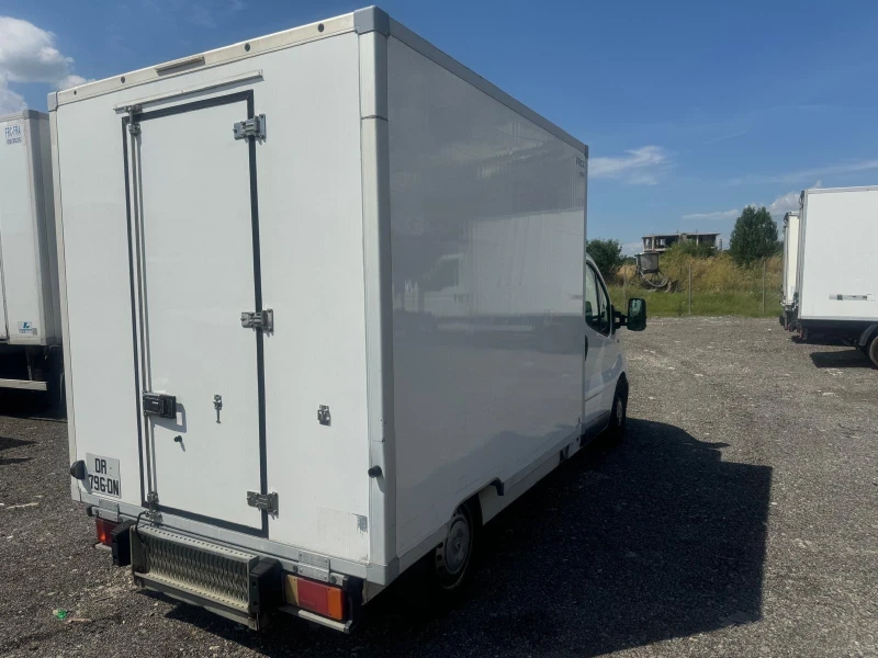 Renault Trafic 2.0 DCI, снимка 5 - Бусове и автобуси - 50938731