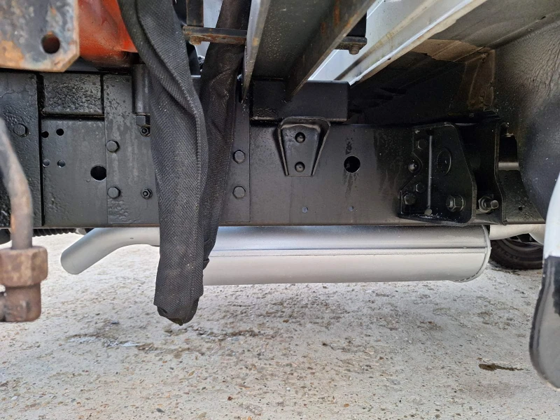 Iveco 35c18 ДО 3, 5т. САМОСВАЛ С КРАН 1820кг ШВЕЙЦАРИЯ 6 МЕТРА, снимка 13 - Бусове и автобуси - 52043253