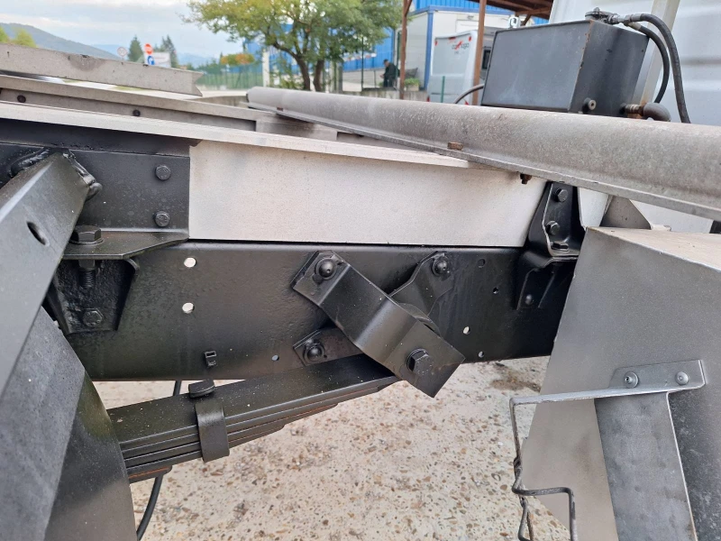 Iveco 35c18 ДО 3, 5т. САМОСВАЛ С КРАН 1820кг ШВЕЙЦАРИЯ 6 МЕТРА, снимка 14 - Бусове и автобуси - 52043253