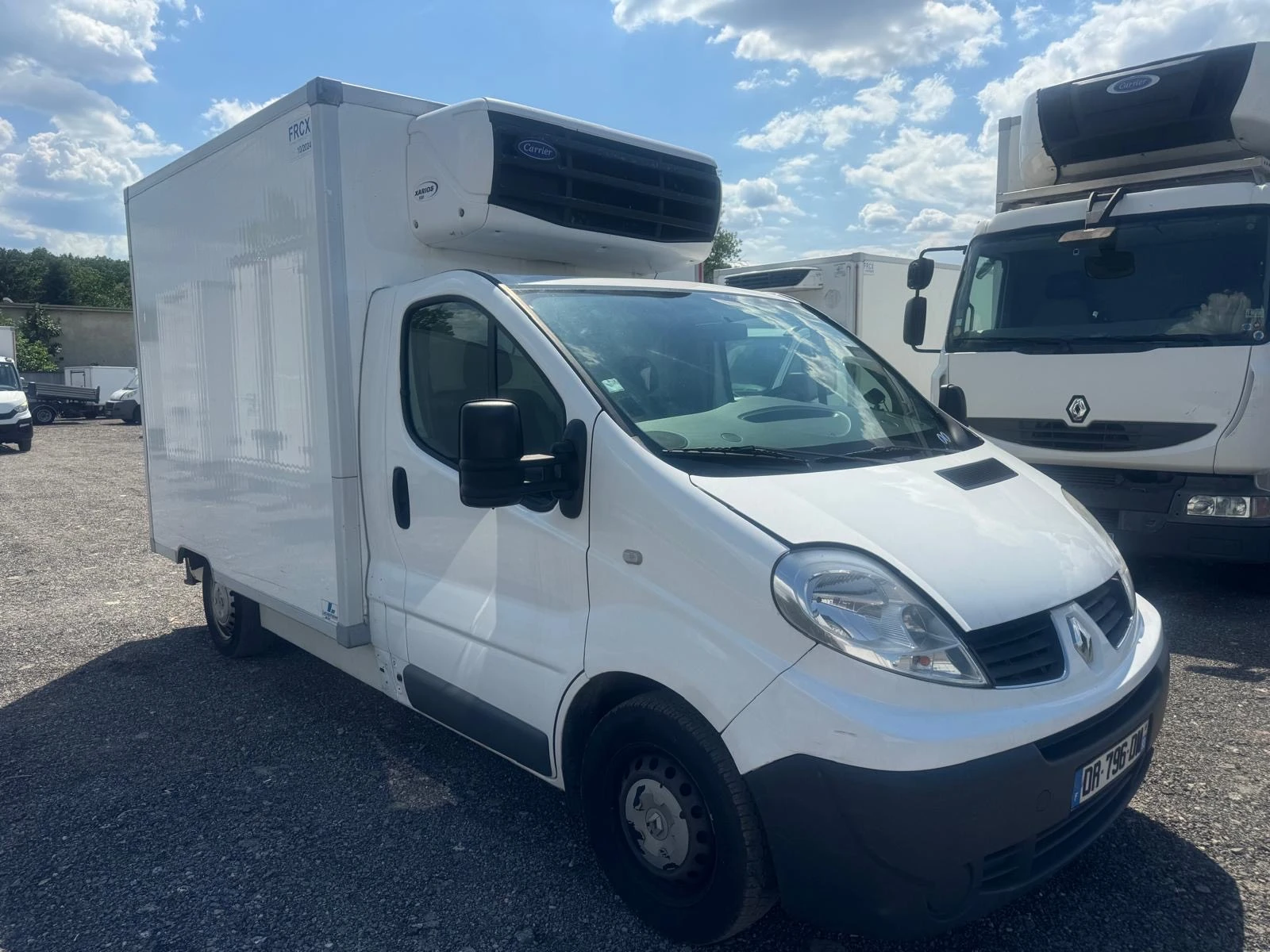 Renault Trafic 2.0 DCI - изображение 2