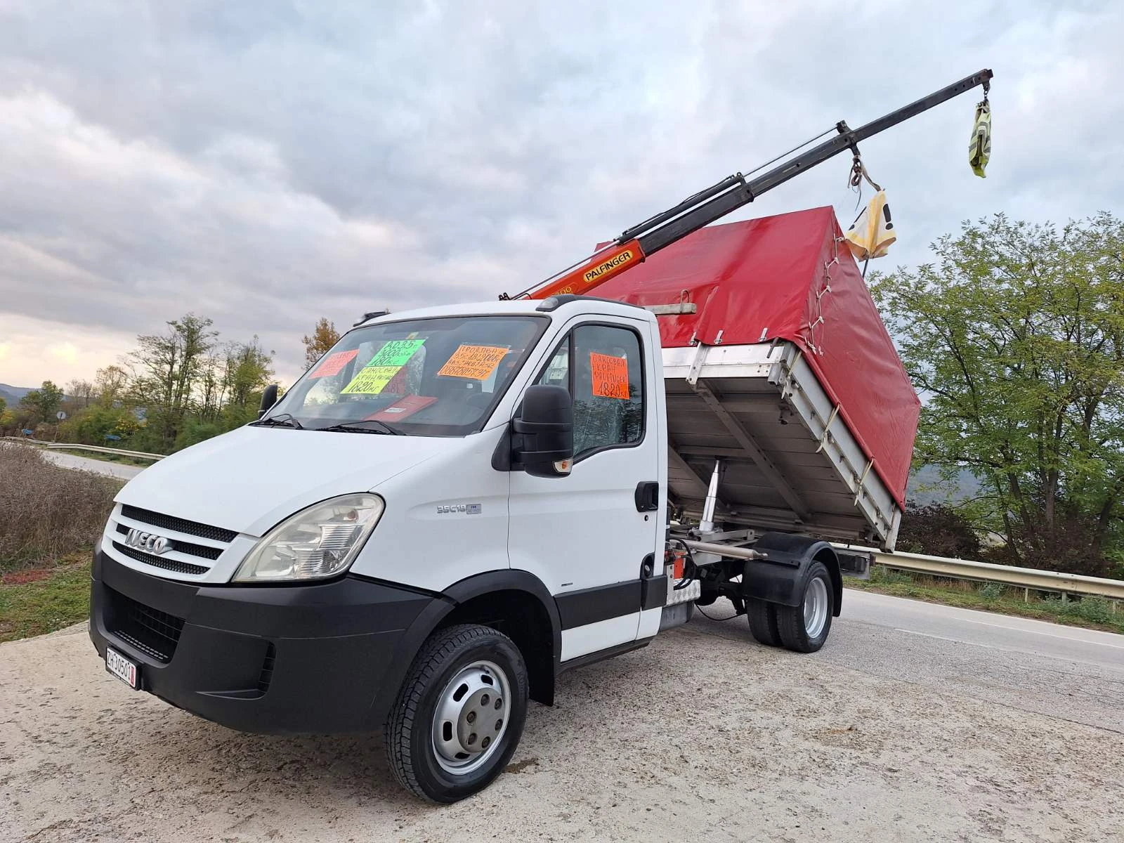 Iveco 35c18 ДО 3, 5т. САМОСВАЛ С КРАН 1820кг ШВЕЙЦАРИЯ 6 МЕТРА - изображение 2