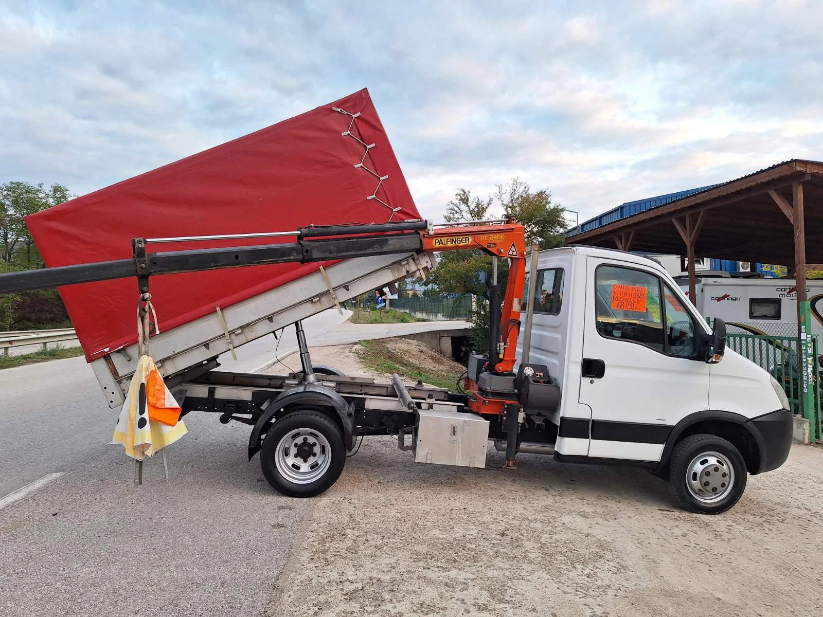 Iveco 35c18 ДО 3, 5т. САМОСВАЛ С КРАН 1820кг ШВЕЙЦАРИЯ 6 МЕТРА - изображение 5