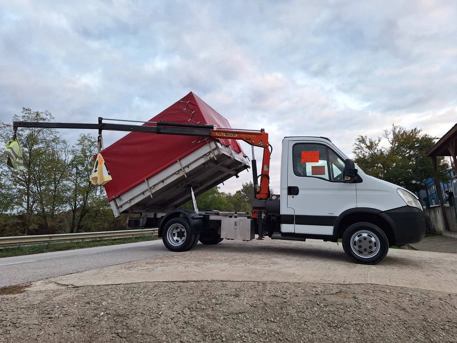 Iveco 35c18 ДО 3, 5т. САМОСВАЛ С КРАН 1820кг ШВЕЙЦАРИЯ 6 МЕТРА - изображение 3
