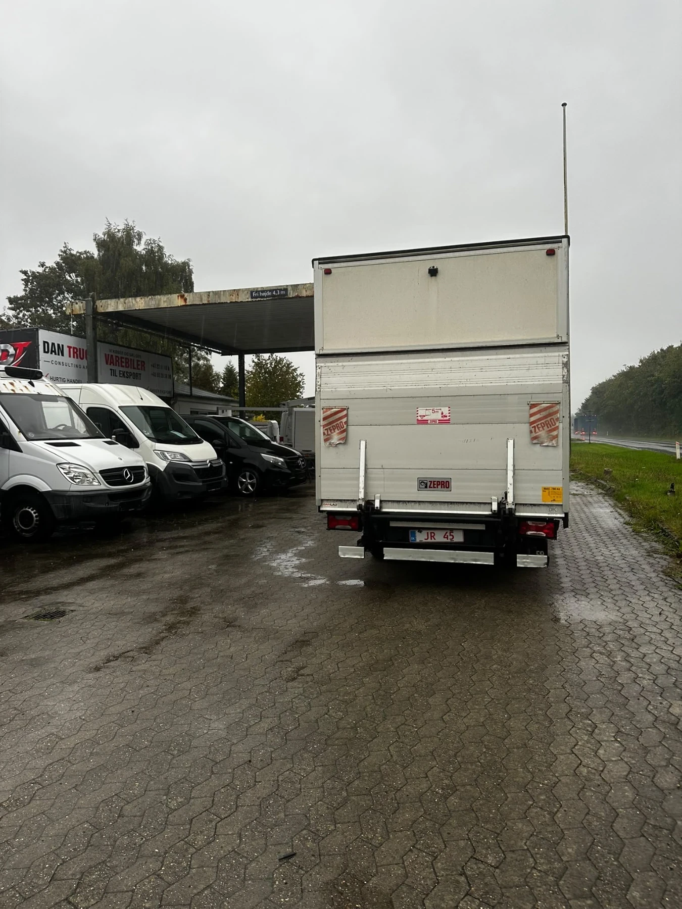 Iveco 35s17 Daily 3.0  падащ борд, снимка 5 - Бусове и автобуси - 56468064