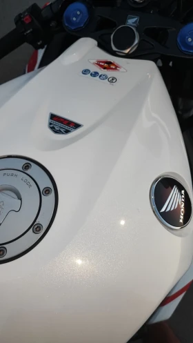 Обява за продажба на Honda Cbr 1000 RR ~15 000 лв. - изображение 8