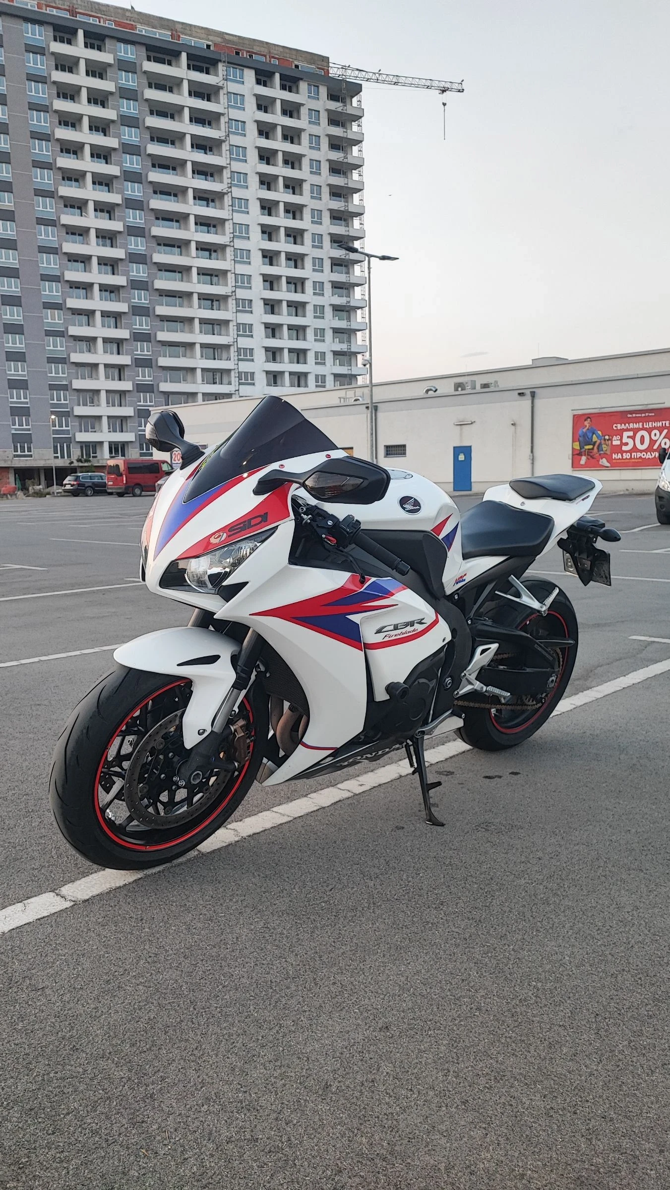 Honda Cbr 1000 RR - изображение 2