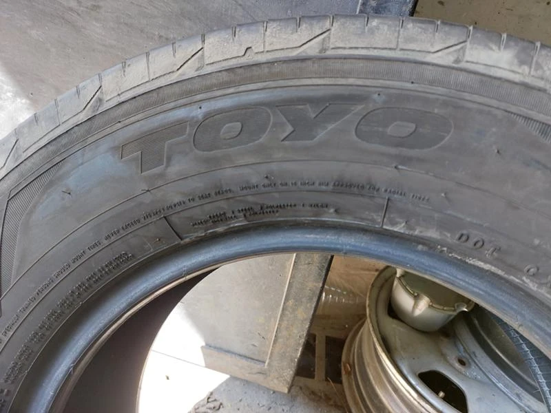 Гуми Летни 235/65R16, снимка 5 - Гуми и джанти - 36790246