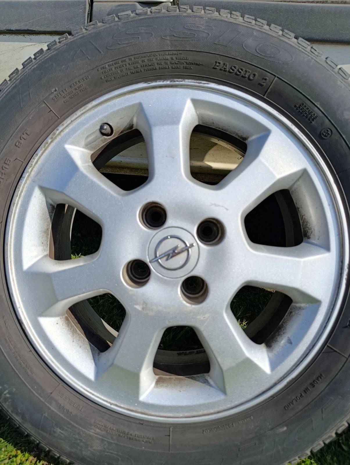 Гуми с джанти Debica 195/65R15, снимка 2 - Гуми и джанти - 53990300