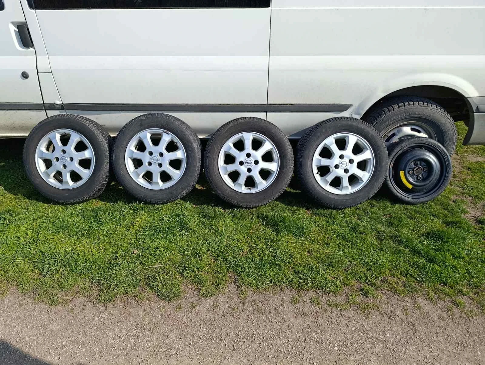 Гуми с джанти Debica 195/65R15