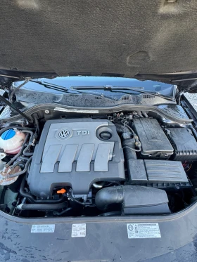 VW Passat Комби, снимка 13