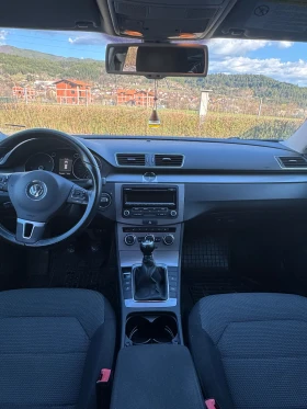 VW Passat Комби, снимка 12