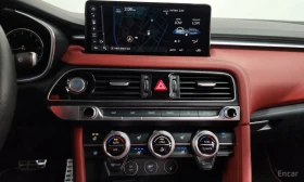 Genesis G70 3.3 T-GDI 4WD / DIGITAL / ОБДУХ / DISTRONIC / HUD, снимка 13