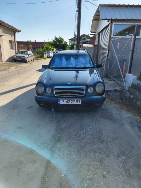  Mercedes-Benz E 250