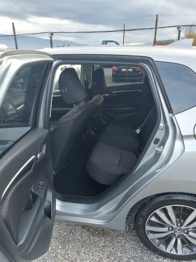 Honda Jazz Exclusive 1.3/102кс/Автомат/Нави/Камера.Start-Stop - 24999 лв. / 12781.79 € - 65595982 15