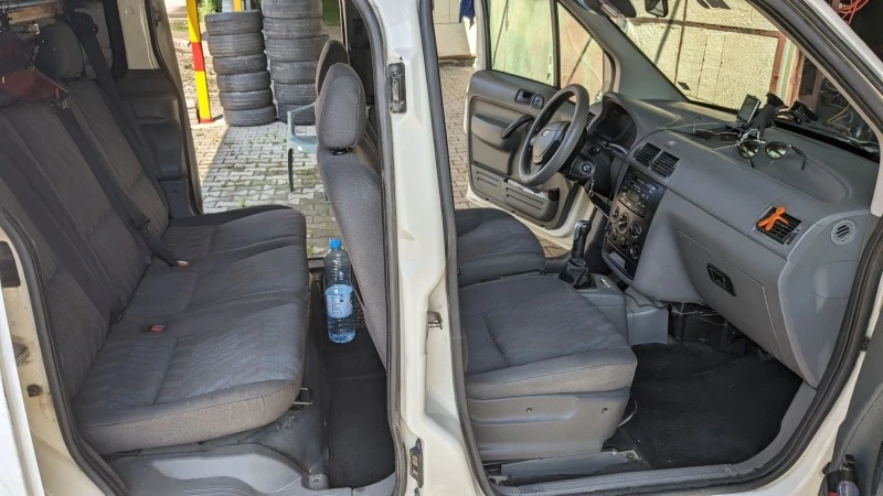 Ford Connect 6+ 1, снимка 8 - Автомобили и джипове - 45924659