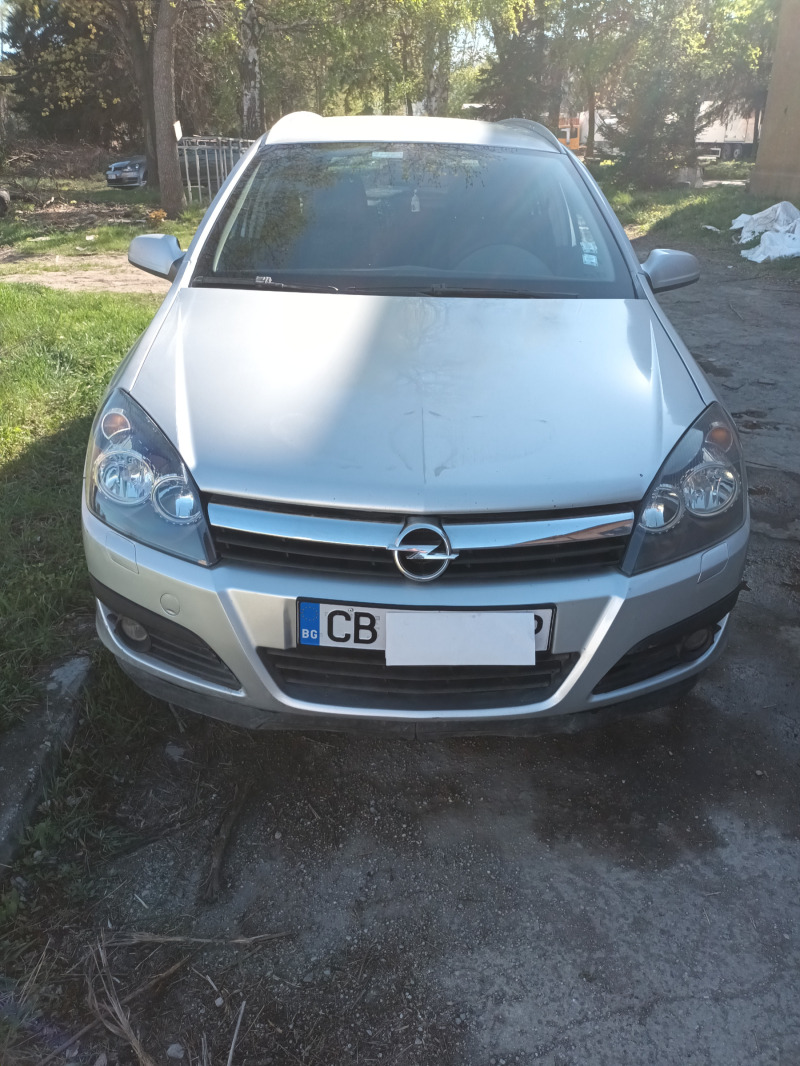 Opel Astra, снимка 2 - Автомобили и джипове - 45210323
