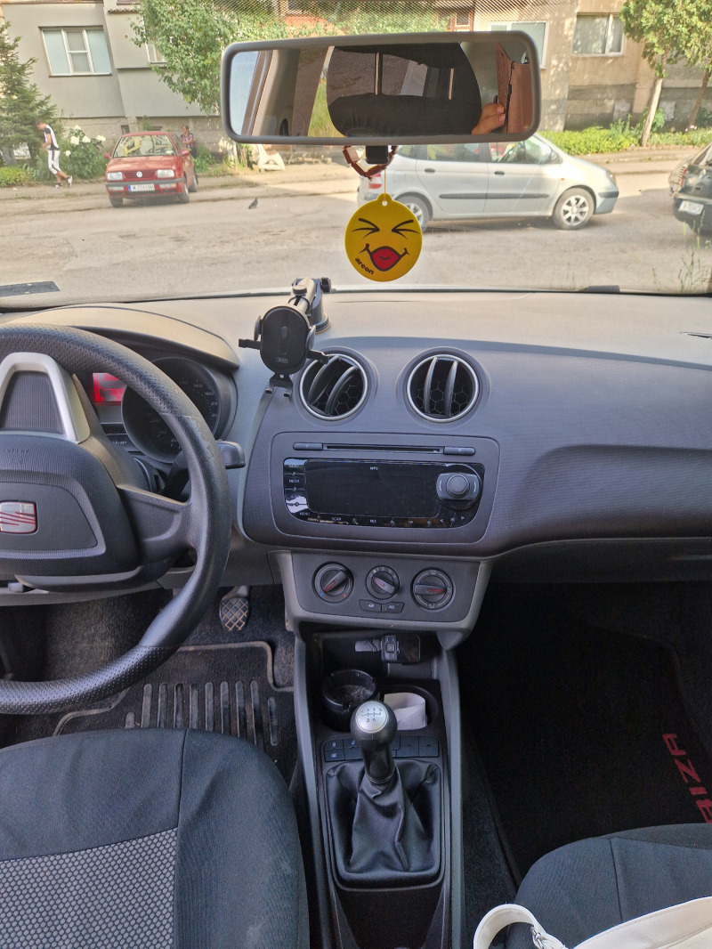 Seat Ibiza, снимка 8 - Автомобили и джипове - 46310629