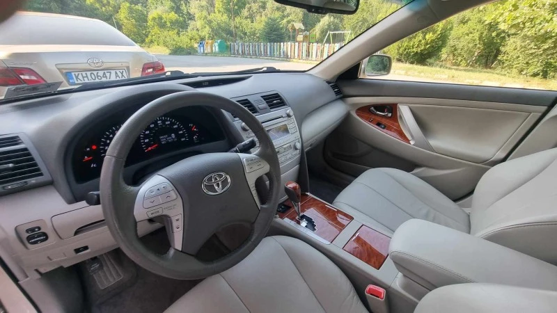 Toyota Camry XLE  V6  268 к.с. , снимка 5 - Автомобили и джипове - 47285196