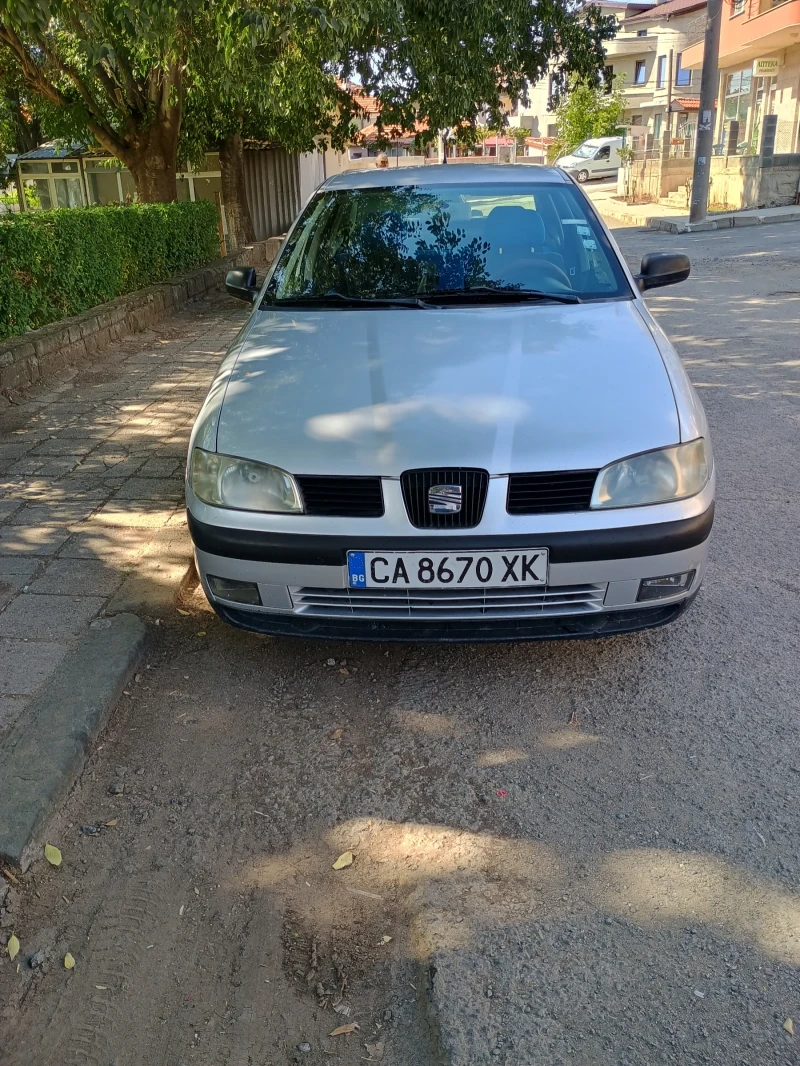 Seat Cordoba Бензин , снимка 3 - Автомобили и джипове - 48510574