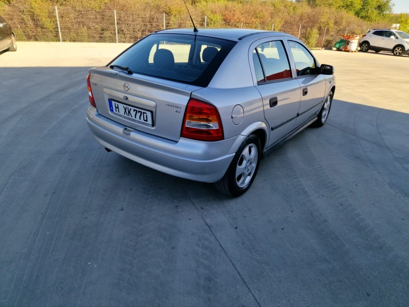 Opel Astra 1.6, снимка 5 - Автомобили и джипове - 51896192