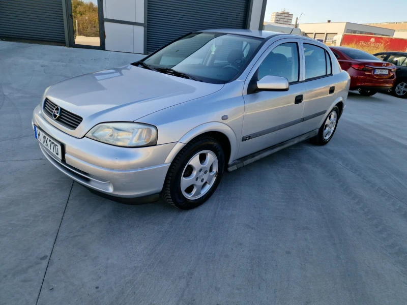 Opel Astra 1.6, снимка 2 - Автомобили и джипове - 51896192