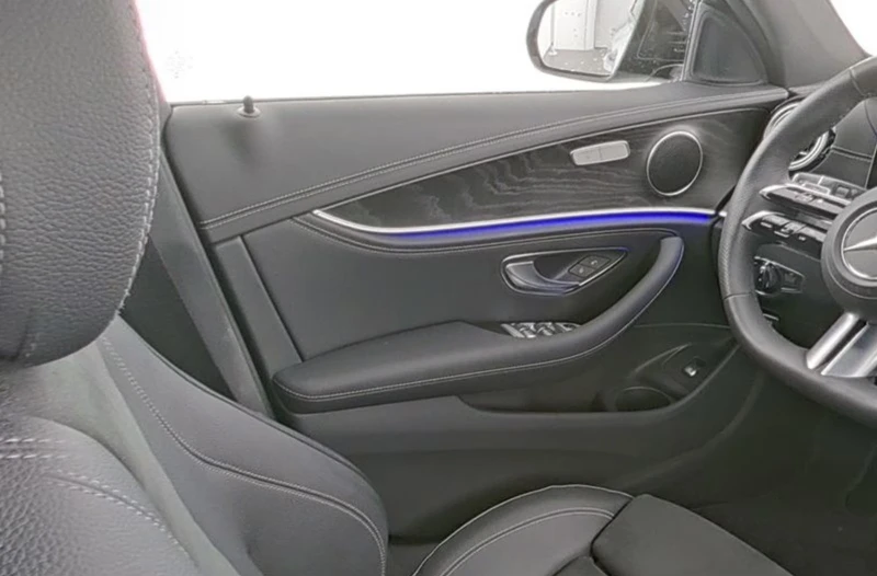 Mercedes-Benz E 220 T d AMG+ NIGHT+ NAVI+ AMBIENTE, снимка 5 - Автомобили и джипове - 51935595