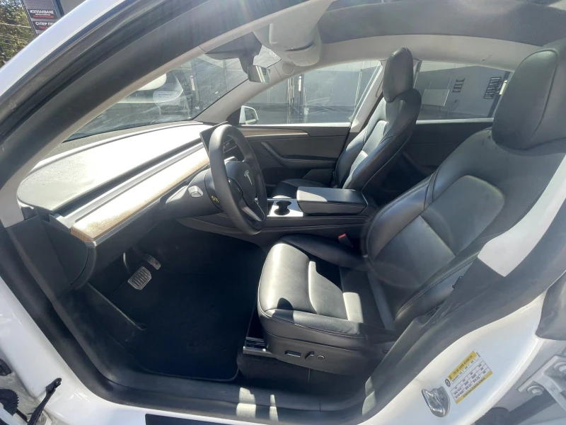 Tesla Model Y Long Range 4x4, снимка 7 - Автомобили и джипове - 52418710