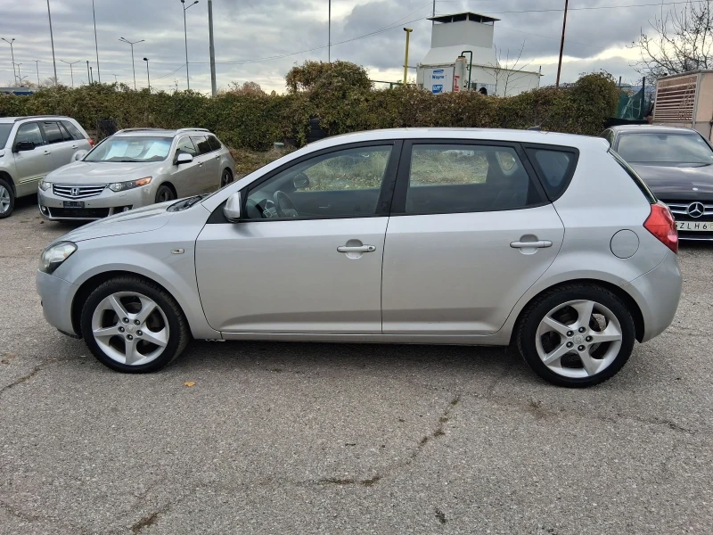 Kia Ceed 2.0 СПОРТ като нова , снимка 6 - Автомобили и джипове - 52659994