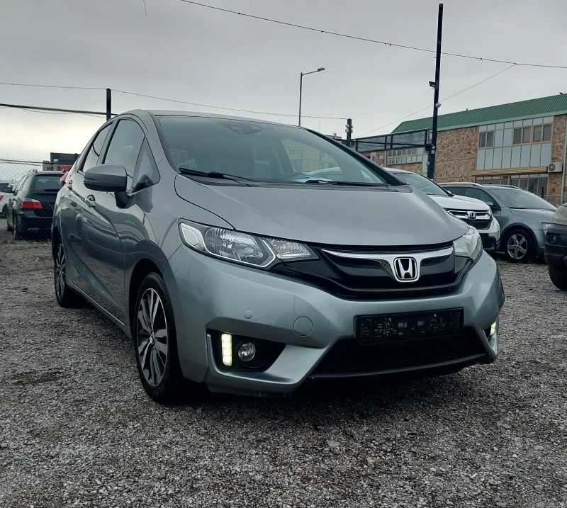 Honda Jazz Exclusive 1.3/102кс/Автомат/Нави/Камера.Start-Stop, снимка 2 - Автомобили и джипове - 52540666