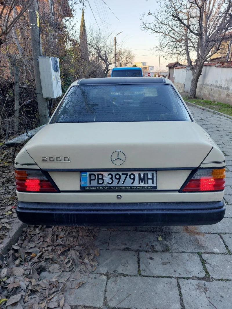 Mercedes-Benz 124, снимка 2 - Автомобили и джипове - 52752738