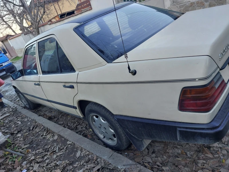 Mercedes-Benz 124, снимка 4 - Автомобили и джипове - 52752738