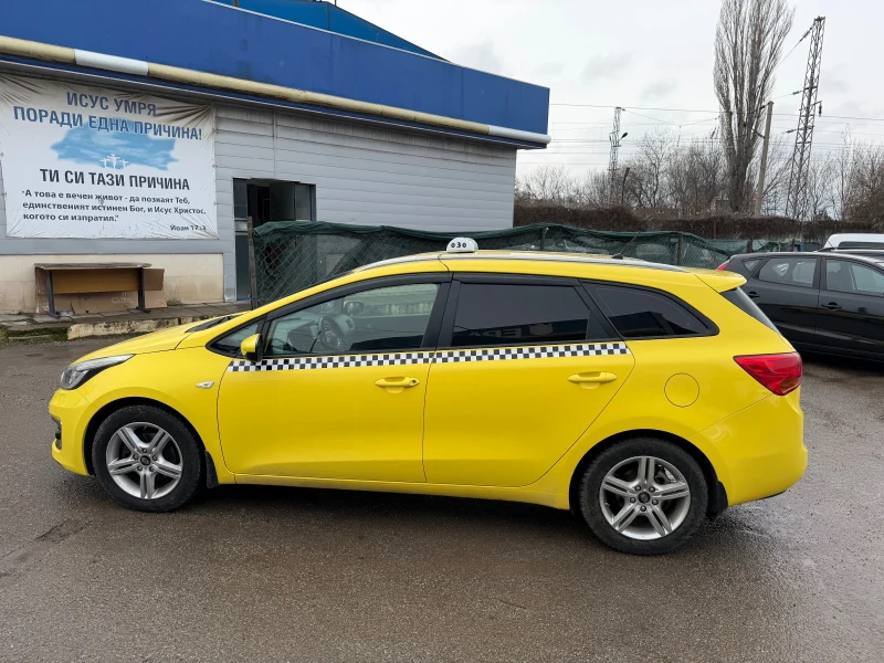 Kia Ceed, снимка 6 - Автомобили и джипове - 53286267