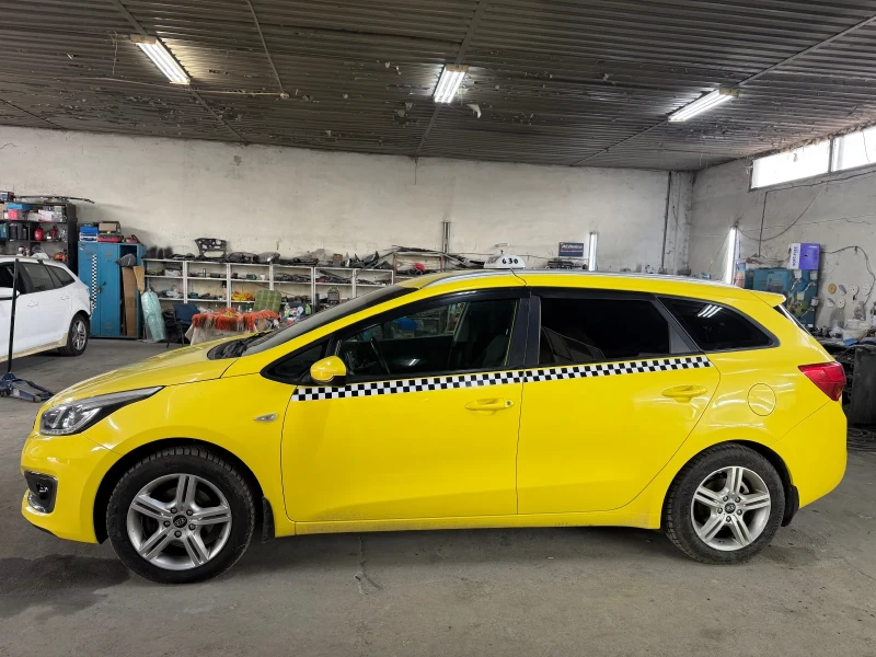 Kia Ceed, снимка 8 - Автомобили и джипове - 53286267