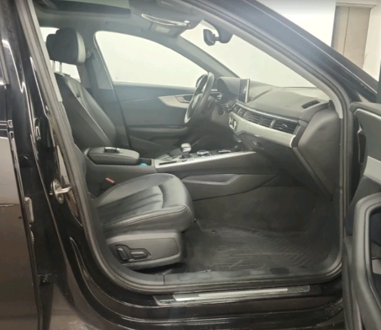 Audi A4 2.0L Без инциденти CARFAX, снимка 9 - Автомобили и джипове - 54516057