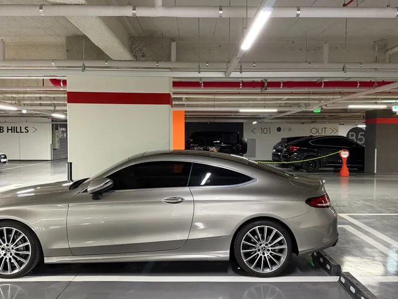 Mercedes-Benz C 200 Coupe, снимка 2 - Автомобили и джипове - 55311041