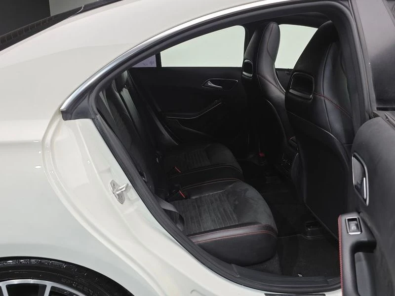 Mercedes-Benz CLA CLA250 4MATIC| 208к.с.| ВКЛ.ТЕХНОТЕСТ, снимка 11 - Автомобили и джипове - 55400984