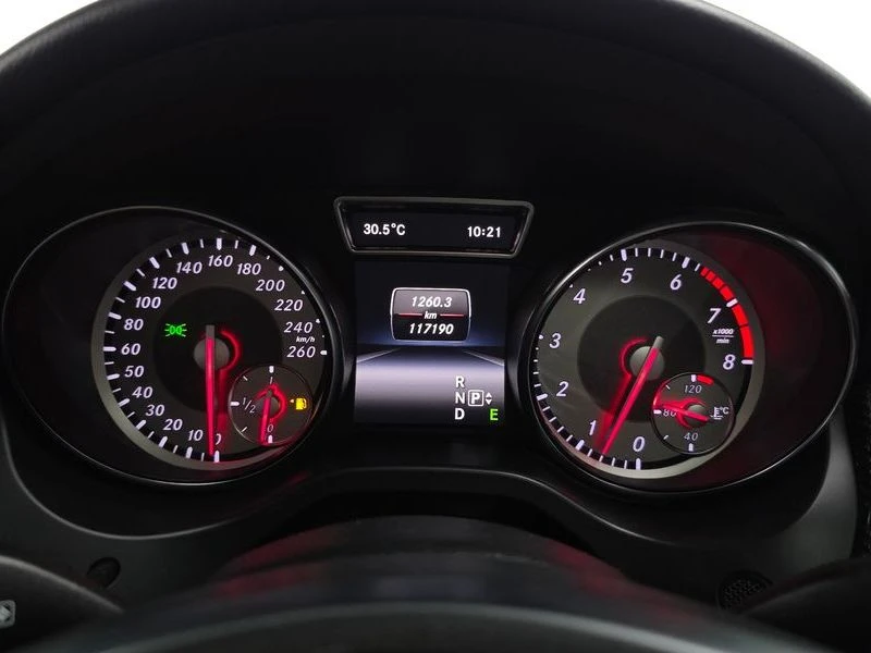 Mercedes-Benz CLA CLA250 4MATIC| 208к.с.| ВКЛ.ТЕХНОТЕСТ, снимка 8 - Автомобили и джипове - 55400984