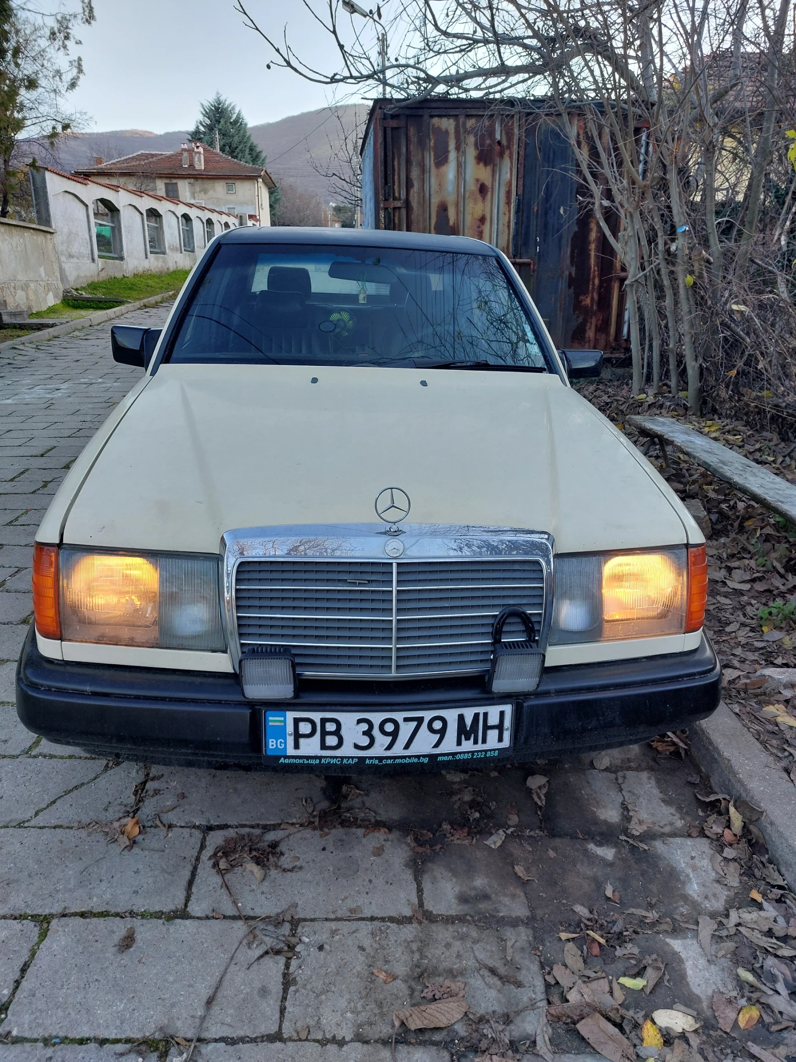 Mercedes-Benz 124, снимка 1