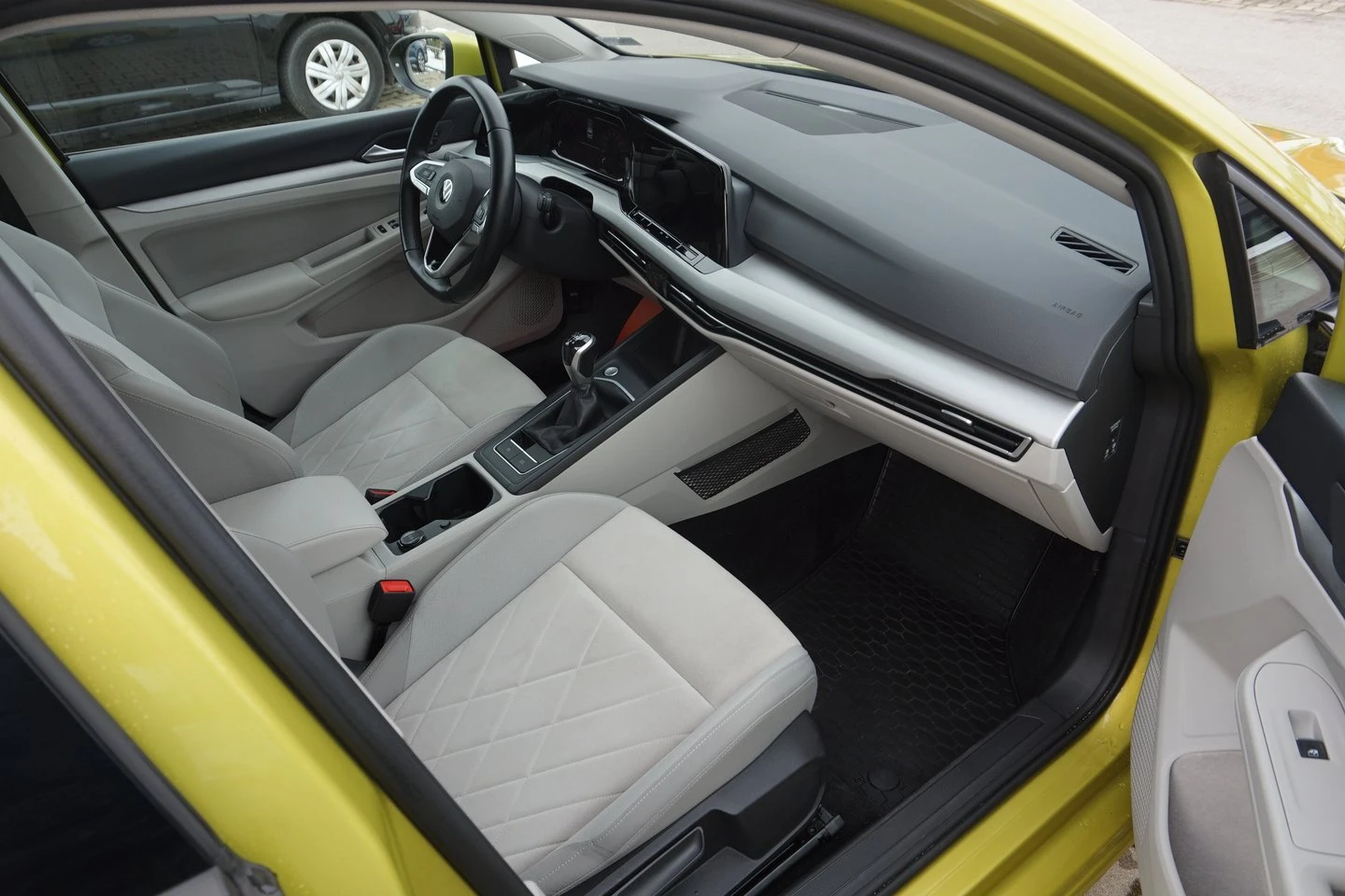 VW Golf 8 Life 1.5 TSI OPF - изображение 6