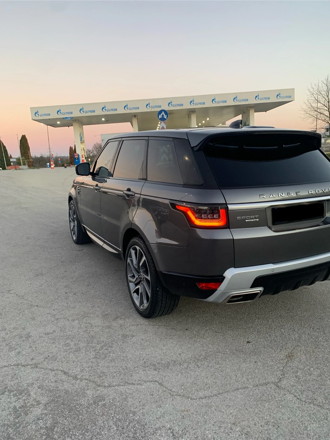 Land Rover Range Rover Sport 2018г Панорама, снимка 3 - Автомобили и джипове - 53954921