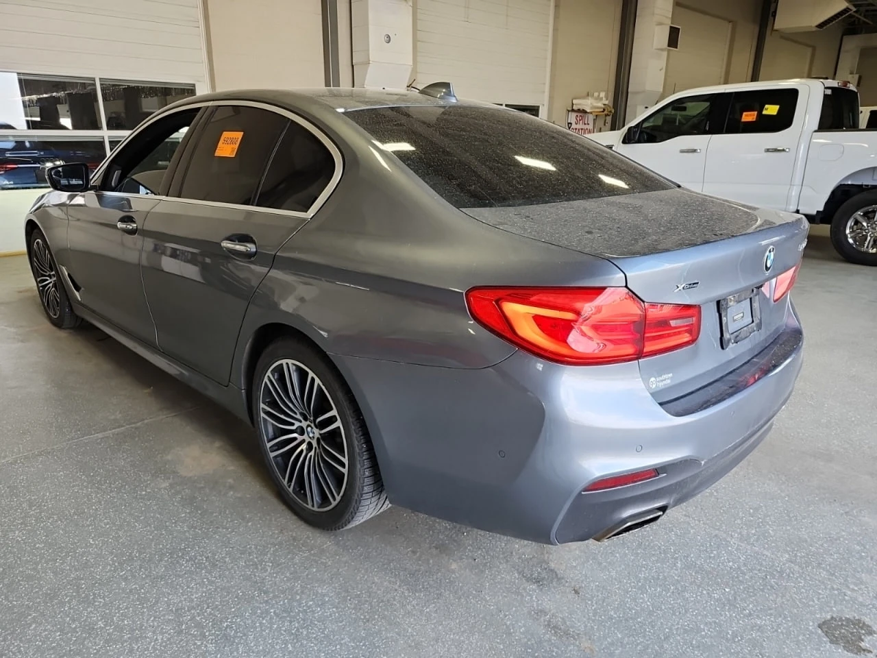 BMW 530 * CARFAX * АВТО КРЕДИТ * ЦЕНА ДО БГ! - изображение 4