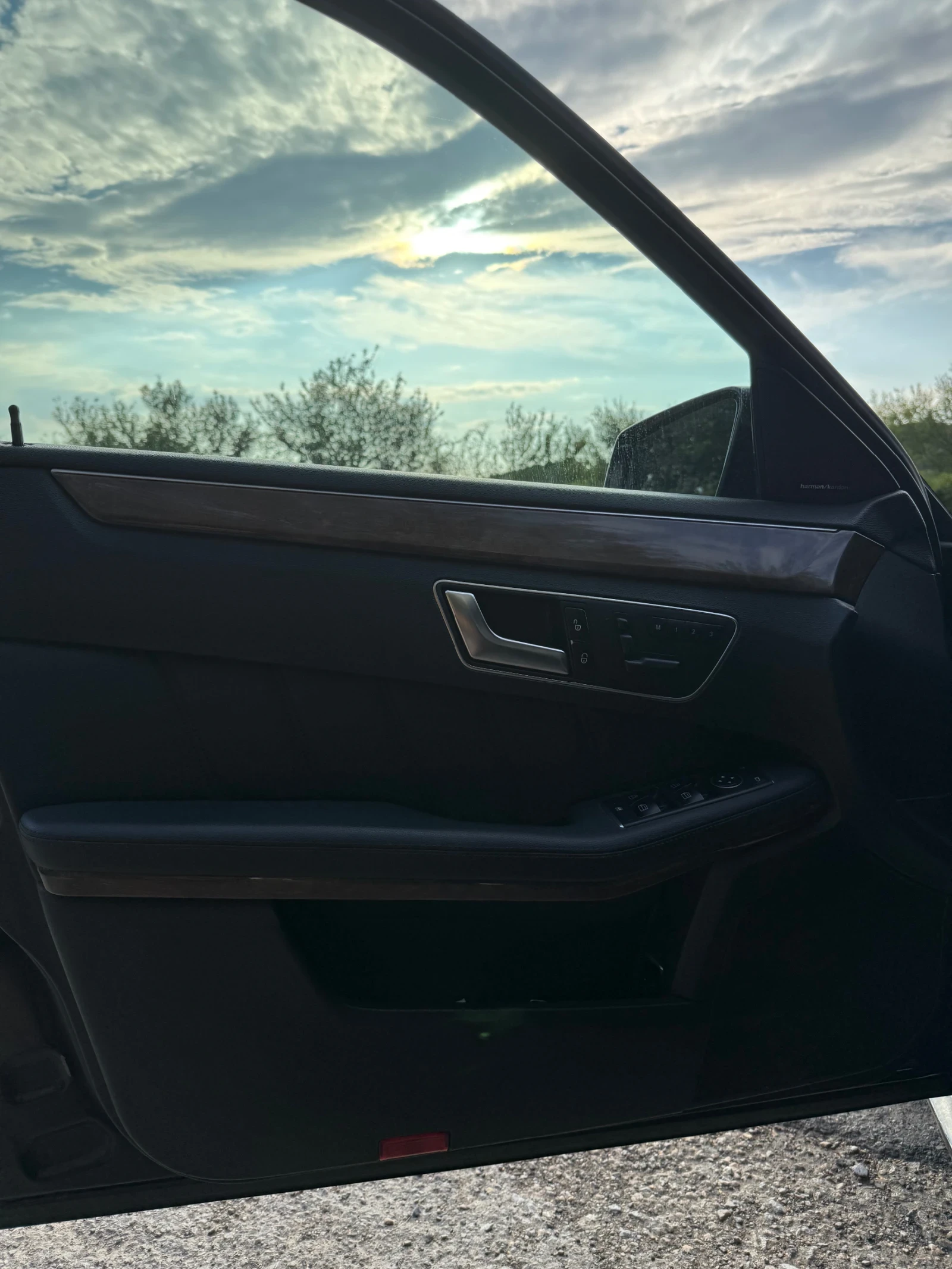 Mercedes-Benz E 350  - изображение 6