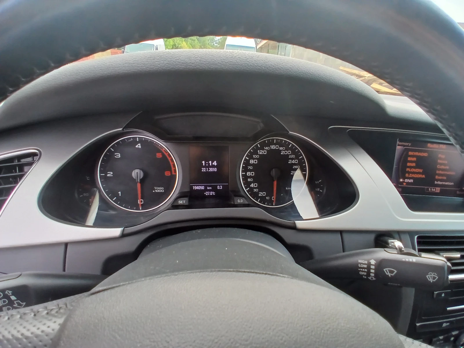 Audi A4 2.0TDI Facelift, снимка 8 - Автомобили и джипове - 51953528