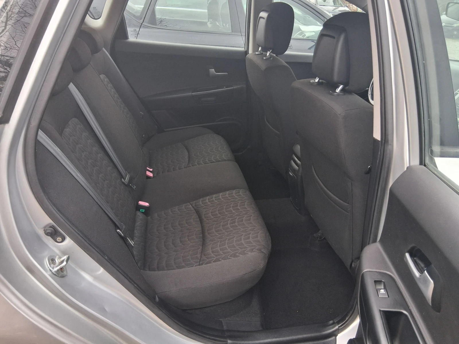 Kia Ceed 2.0 ����� ���� ����  | Mobile.bg � ����������� 16