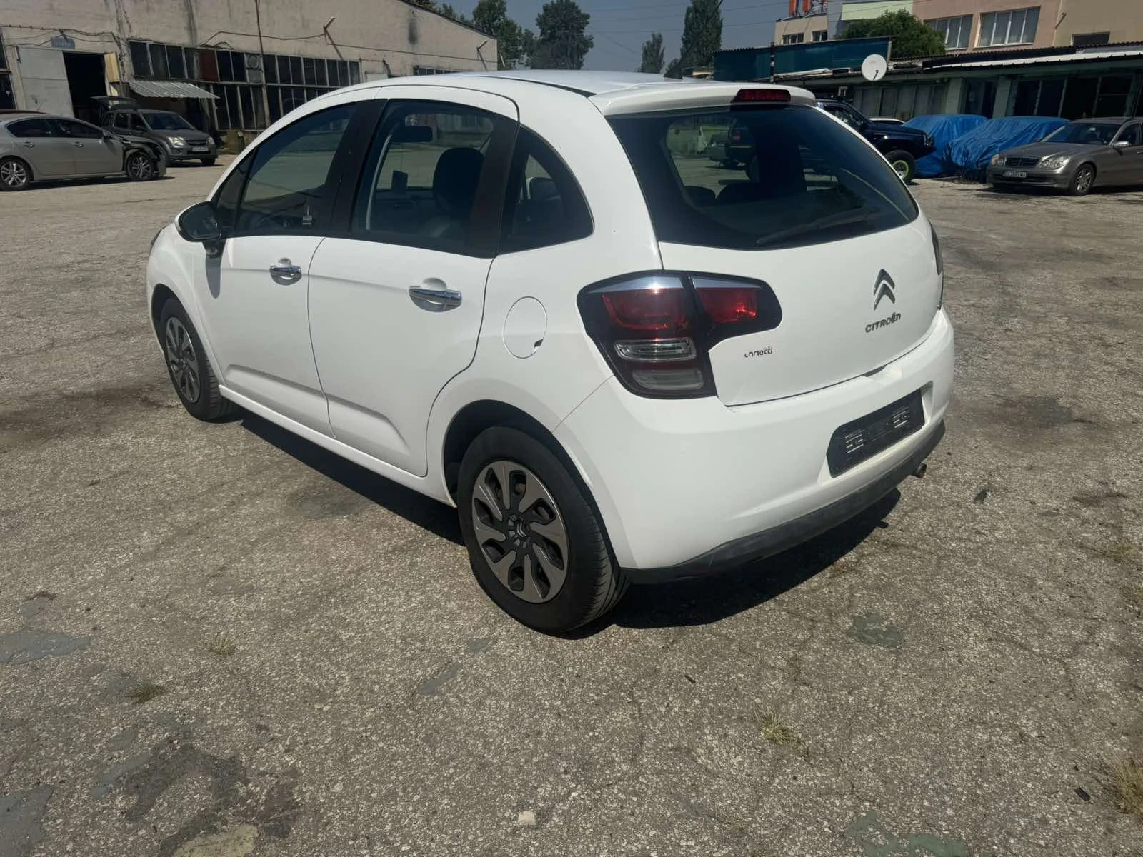 Citroen C3 1.2 82к бензин , снимка 3 - Автомобили и джипове - 55195150