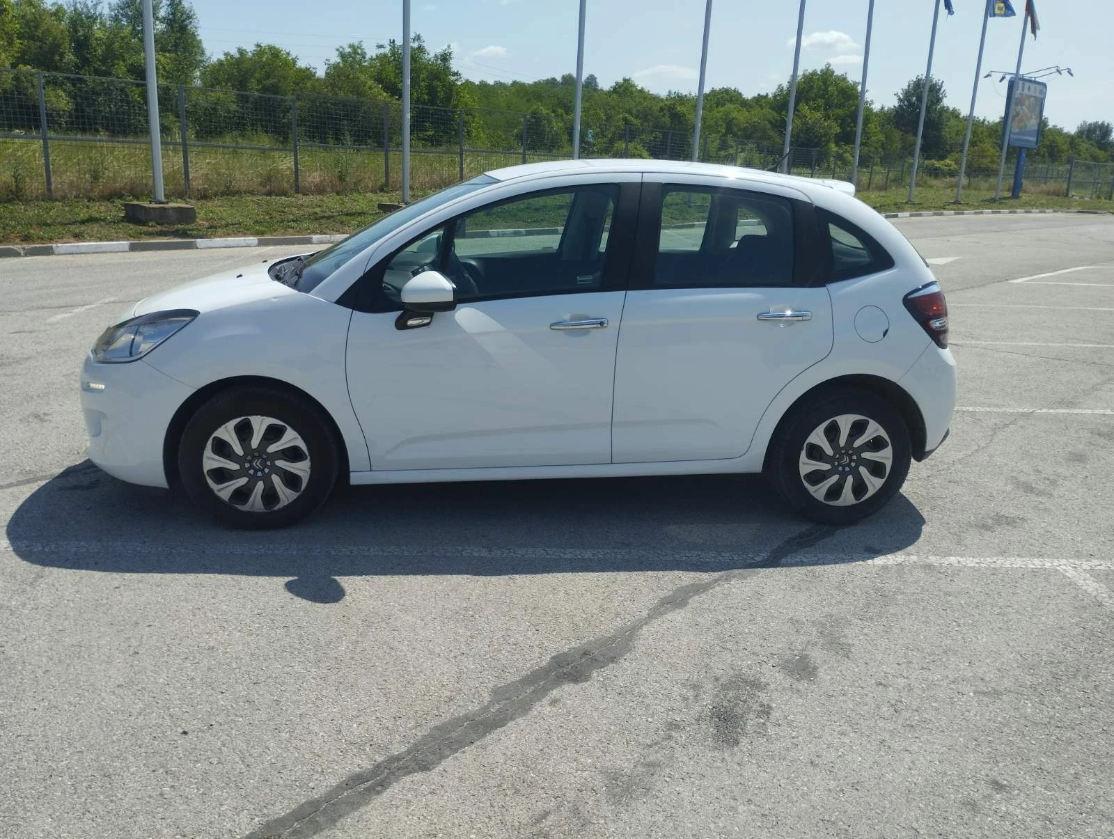 Citroen C3 1.2 82к бензин  - изображение 8